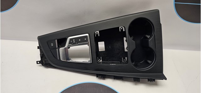 Консоль центральная панели управления 8W1864261C VAG