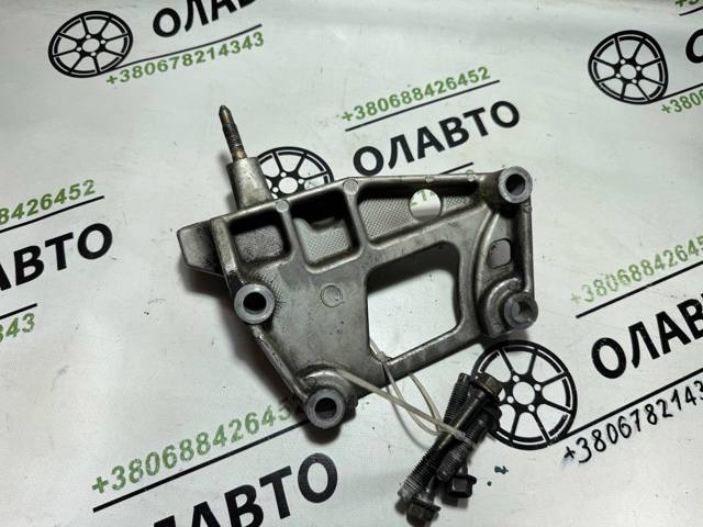 NISSAN 11231AU400 Кронштейн подушки (опоры) двигателя правой в наличии Николаев