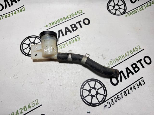Бачок главного цилиндра сцепления 306172J901 NISSAN