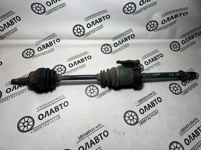 Полуось передняя, правая 391005M310 NISSAN