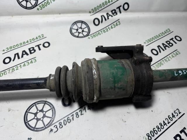 NISSAN 391005M310 Полуось (привод) передняя правая в наличии Черновцы