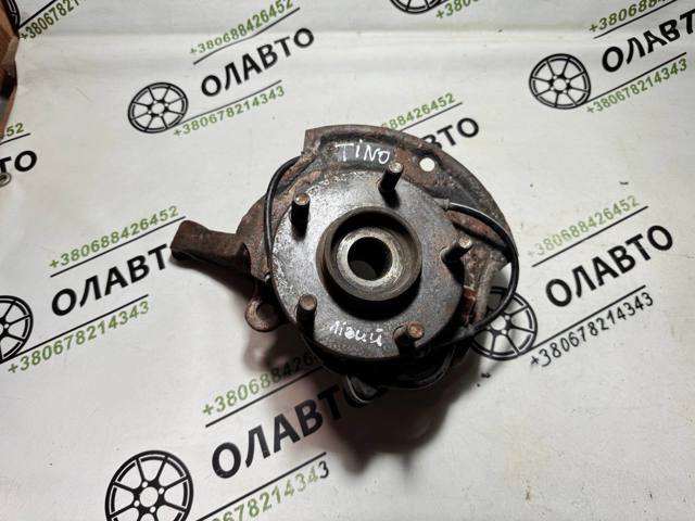 Цапфа передняя левая 40015BU000 NISSAN