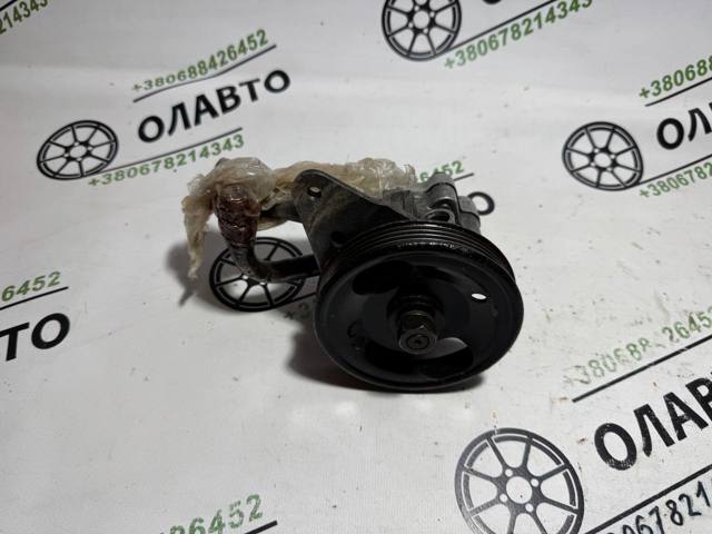 Насос рулевого механизма 49110CB000 NISSAN