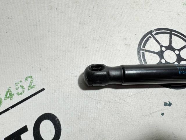 Амортизатор двери багажника 51247259763 BMW