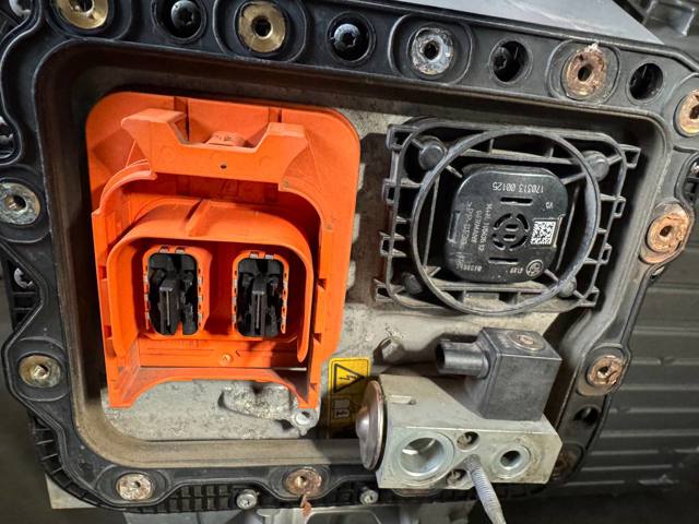 61278618861 BMW купить в Ирпень