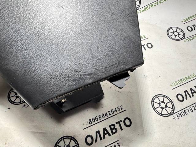 NISSAN 68260AV600 в наличии Запорожье