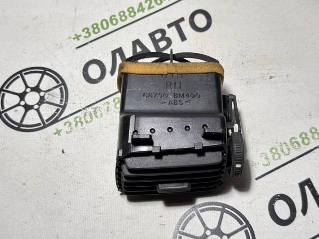68750BM400 Решетка вентиляции салона на "торпедо" купить Тернополь