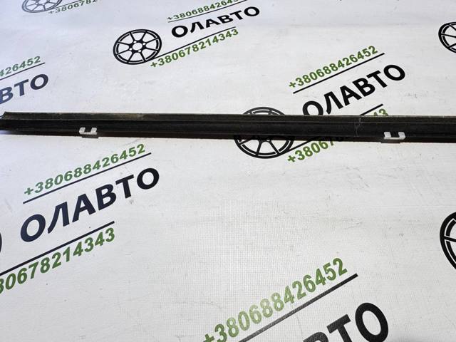 80820AV600 Молдинг опускного стекла двери передней правой купить Тернополь
