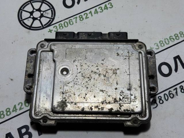 Электронный блок управления двигателем 8200305678 RENAULT