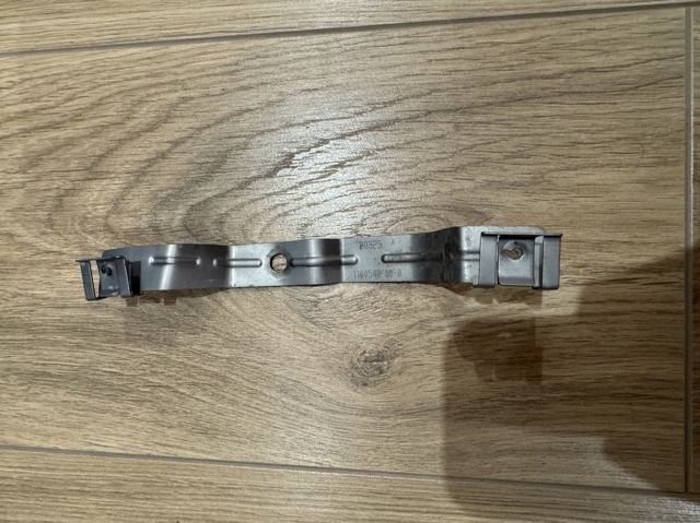 TESLA 110454000B Кронштейн бампера переднего внешний левый в наличии Одесса