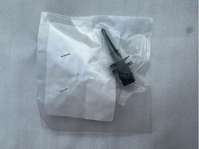 Датчик температуры воздуха 65816936953 BMW