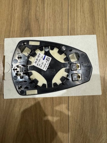 Зеркальный элемент водительского зеркала 8V0857535M VAG