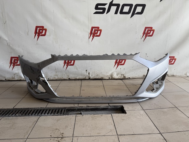 Бампер передний 8W0807065ASGRU VAG