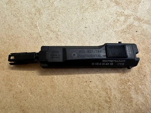 Концевик 8W0927754 VAG