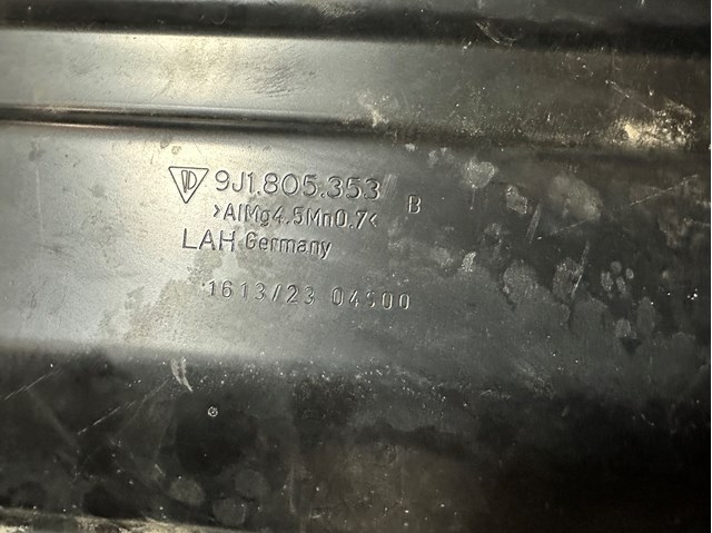 PORSCHE 9J1805353 в наличии Николаев
