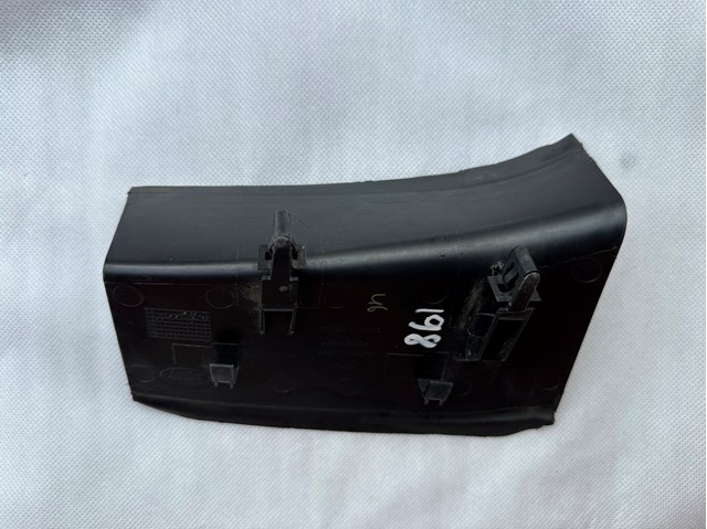 LAND ROVER DK6228661AC в наличии Чернигов