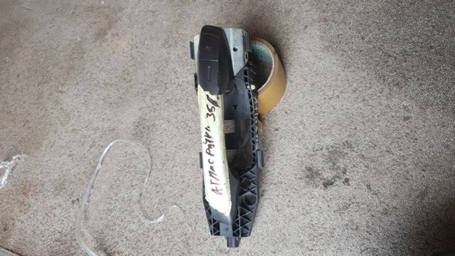 Ручка левой передней двери наружная 5GM837205A VAG