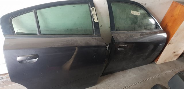 Задняя правая дверь 68089372AE CHRYSLER