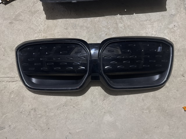 Облицовка радиатора BMW X3