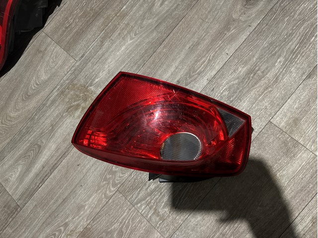 Задняя правая фара 6J4945096K VAG