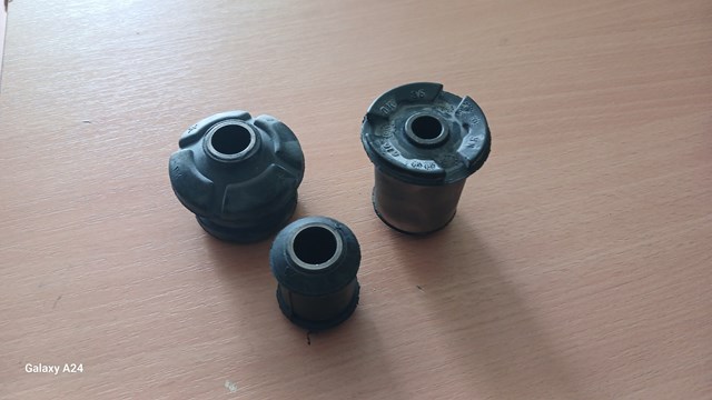 Сайлентблок нижний передней подвески 352317 OPEL