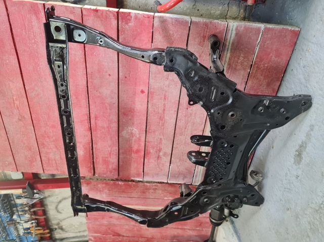 Передняя балка GHP93480XC MAZDA