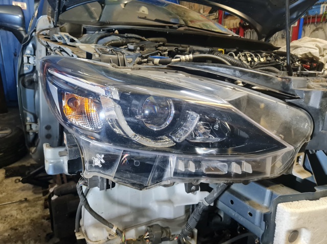 GMG951031E MAZDA Правая фара купить в Запорожье