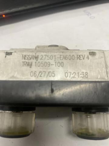 Регулятор вентилятора отопителя 27501EA600 NISSAN