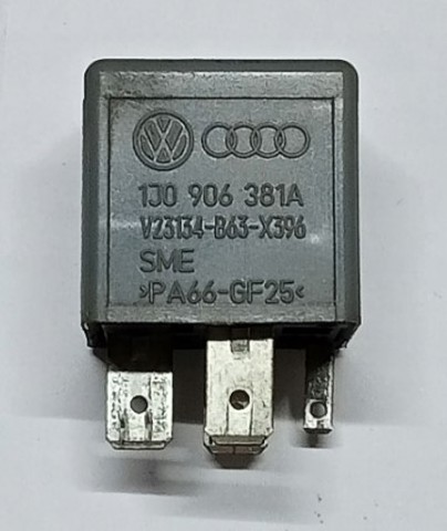 VAG 1J0906381A Реле электробензонасоса в наличии Полтава
