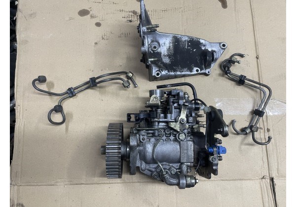 Насос топливный высокого давления 0460484132 BOSCH