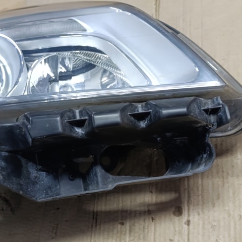 260105359R RENAULT Фара правая купить в Ужгород