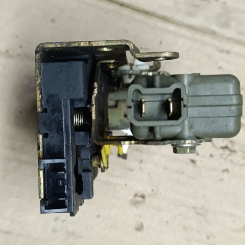 7701030067 RENAULT Замок двери задней левой купить в Харьков