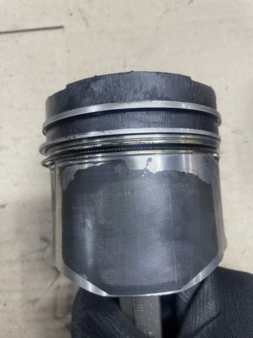 RENAULT 7701477122 Поршень на 1 цилиндр в наличии Ужгород