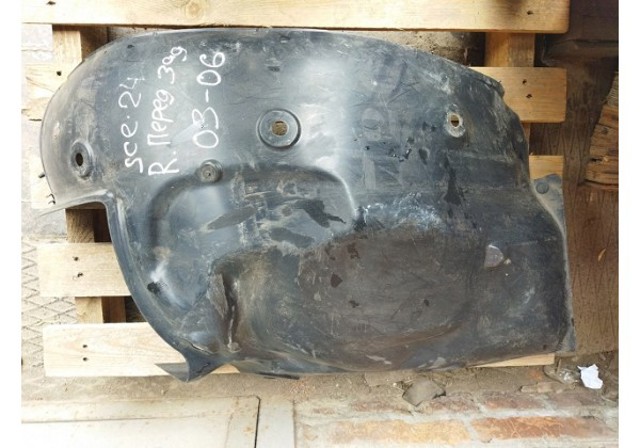 Подкрылок переднего крыла, правый задний 8200136726 RENAULT