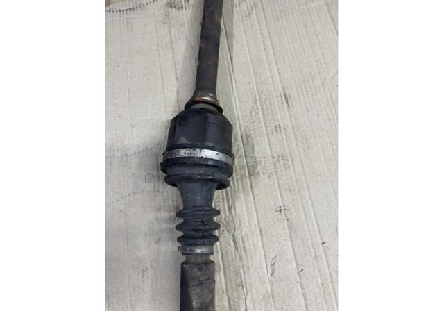 8200363697 RENAULT Полуось (привод) передняя правая купить в Запорожье