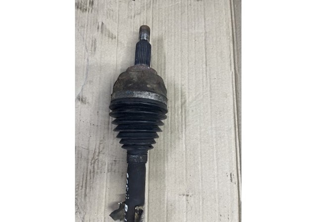 RENAULT 8200486092 Правая полуось в наличии Днепр