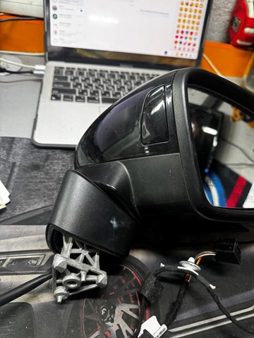VAG 3G8857508DT9B9 Корпус зеркала заднего вида правого (внутрення часть) в наличии Черкассы