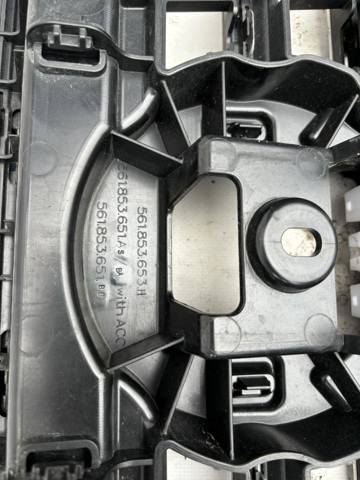 VAG 561853651BDZLL Решетка радиатора в наличии Ужгород