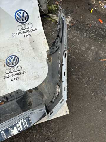 VAG 5NN807421 Задний бампер в наличии Чернигов