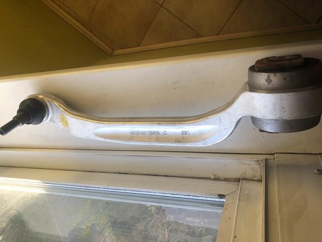 Передний нижний рычаг 2714701 LEMFORDER