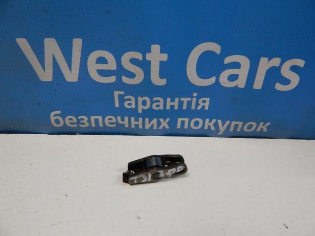 Коромысло клапана, рокер Nissan X-Trail