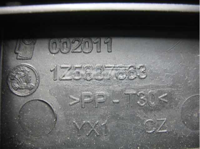 Кронштейн заднього бампера лівий-1z5807863 можливість встановлення на власному сто в місті луцьк 1Z5807863