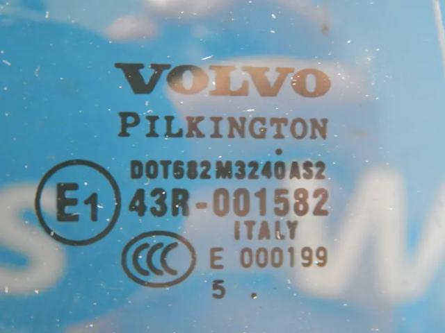 VOLVO 30674346 Стекло двери задней правой в наличии Николаев