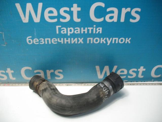 Тройник системы охлаждения Ауди А8 D3