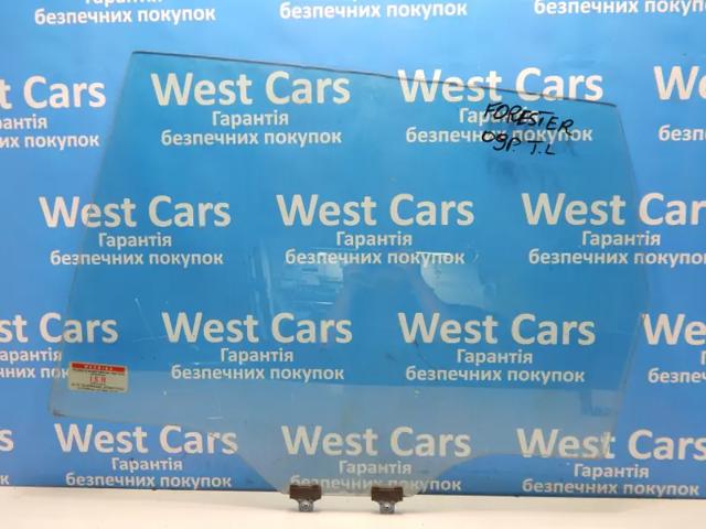 Стекло задней двери, левой 62009SC010 SUBARU