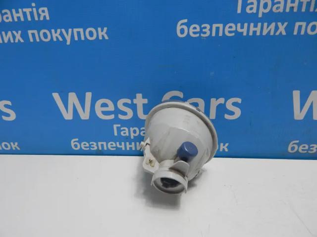 TOYOTA 8121002160 Фара противотуманная правая в наличии Ирпень