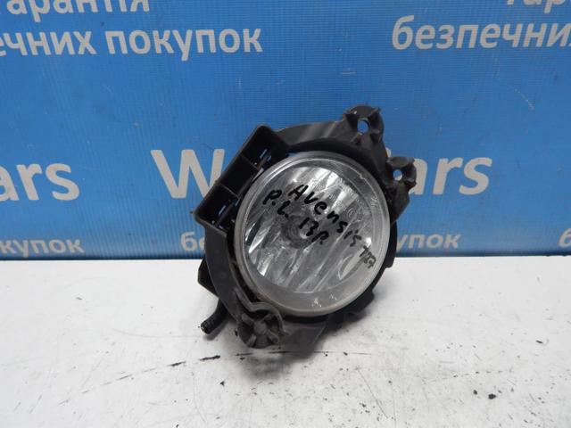 Левая противотуманная фара 8122002110 TOYOTA