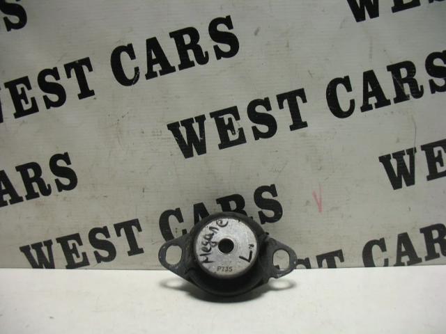 Подушка (опора) двигателя, левая 8200089697 RENAULT