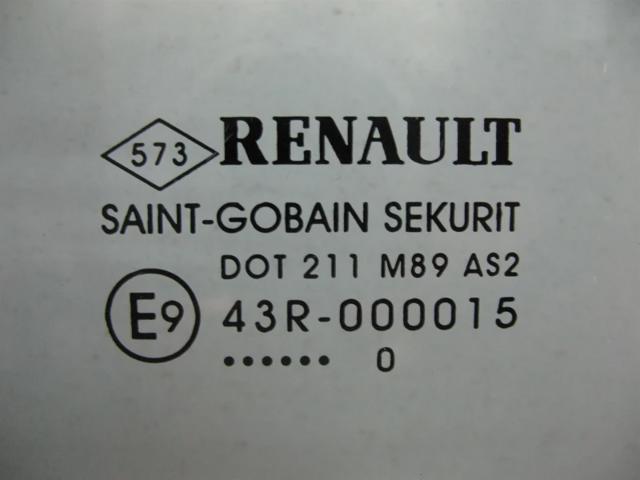 Стекло заднее левое 823010028R RENAULT