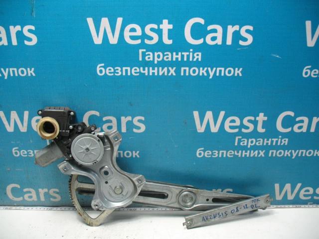 Мотор стеклоподъемника Toyota Avensis